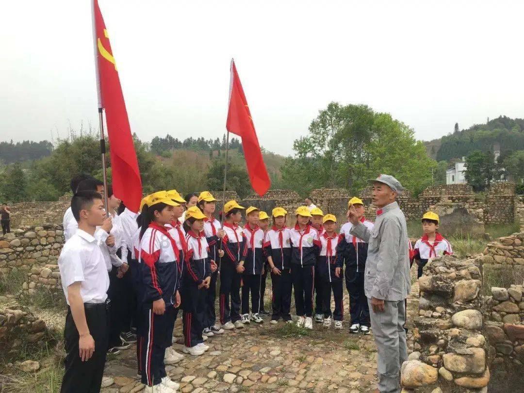 为春运“加料”点赞
